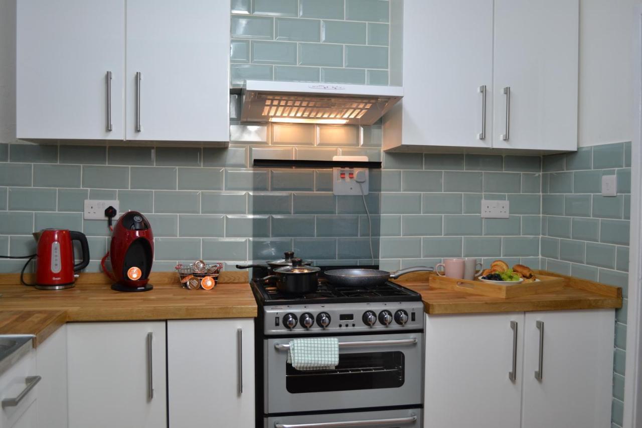 Epicsa - Corporate & Family Stay In 3 Bedroom House With Garden, Free Parking Кембридж Экстерьер фото